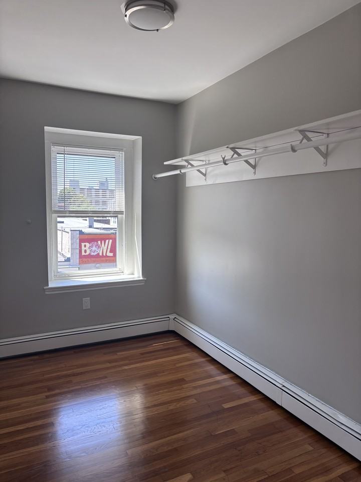 548 E Broadway #2 - Photo 5 of 17