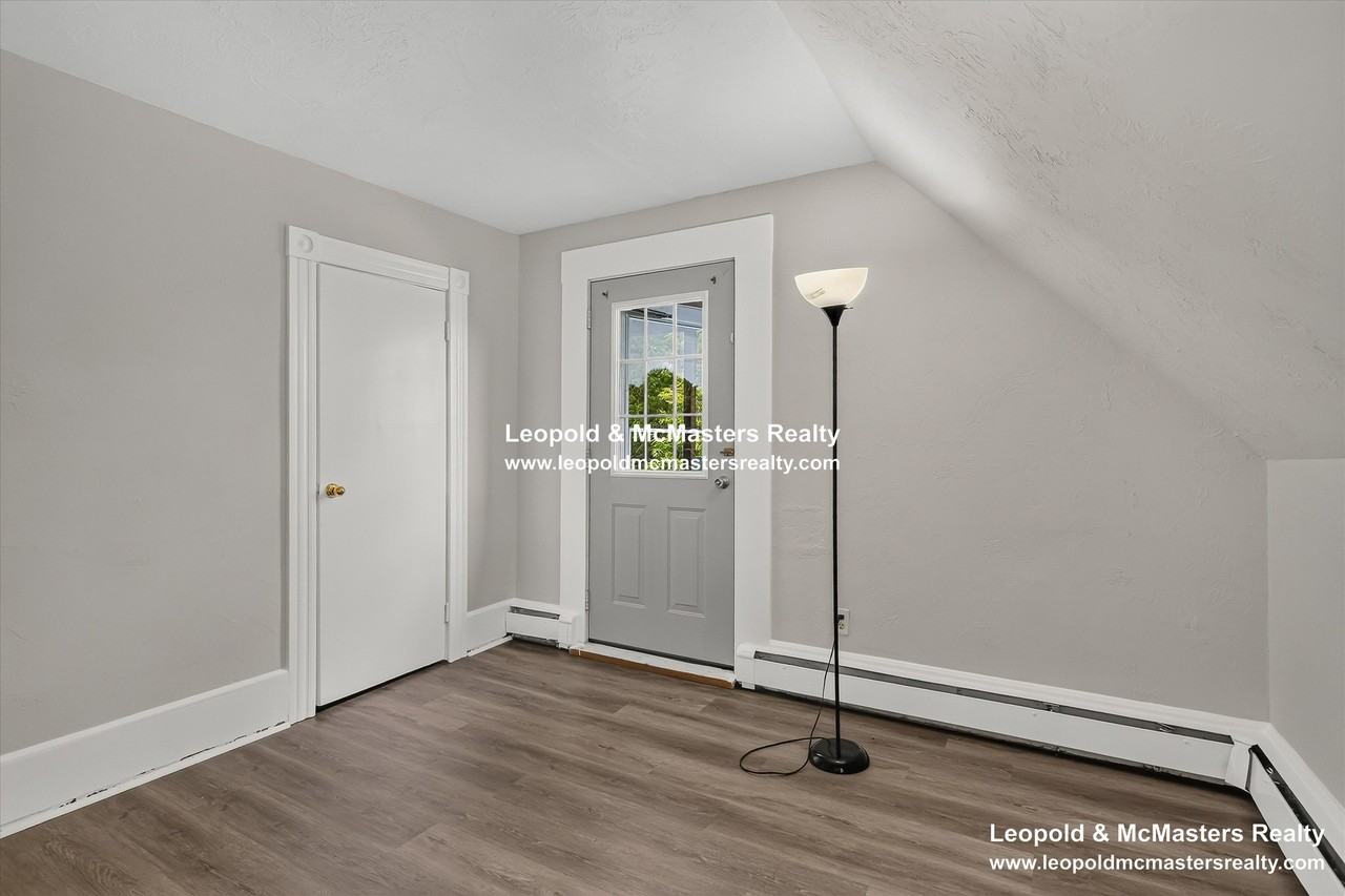 139 Greenwood St #3 - Photo 7 of 15