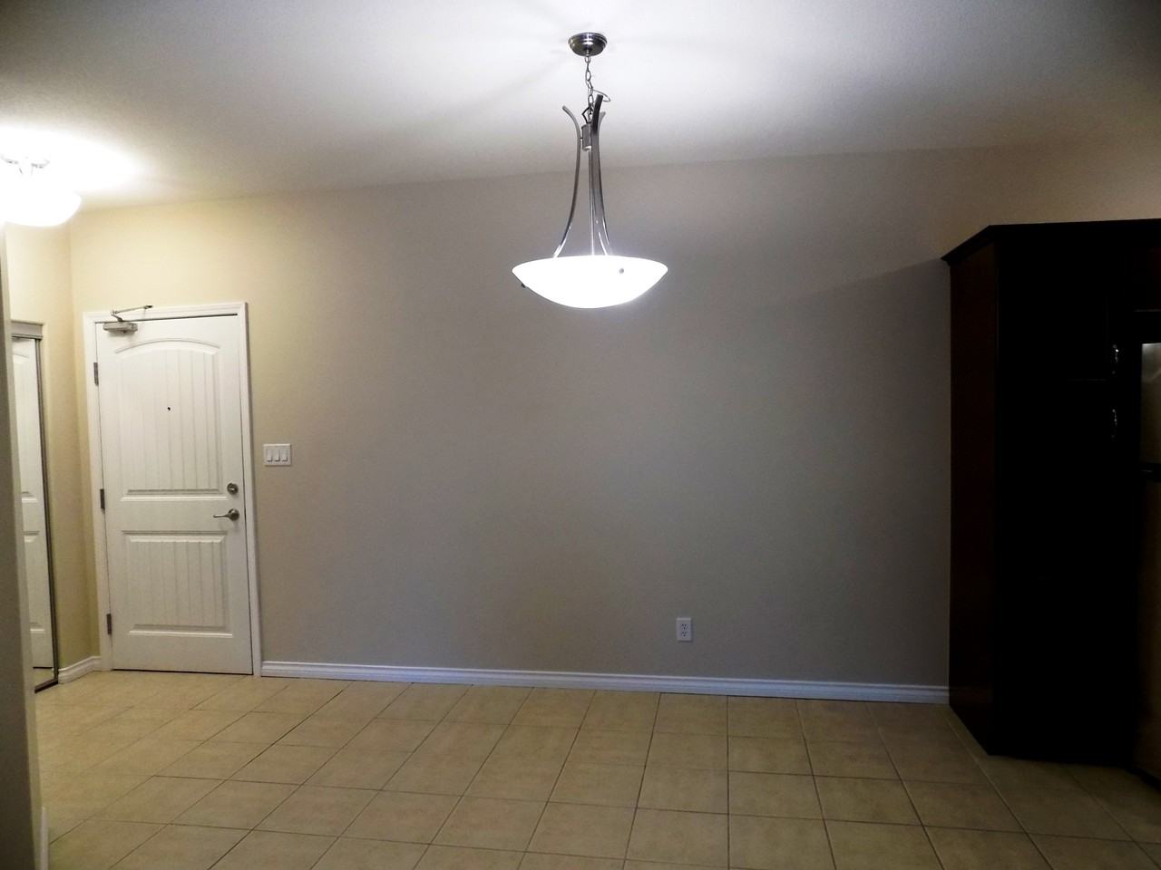 2503 Hanna Cres Nw - Photo 6 of 16