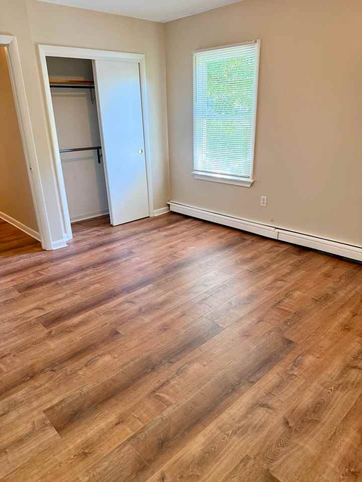 730 Manton Ave #B - Photo 7 of 12