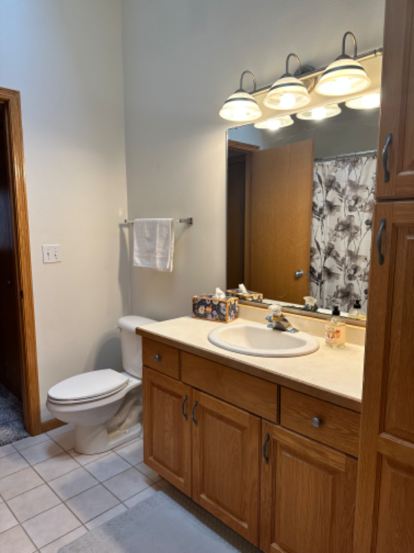 1058 Parkway Dr - Photo 6 of 11