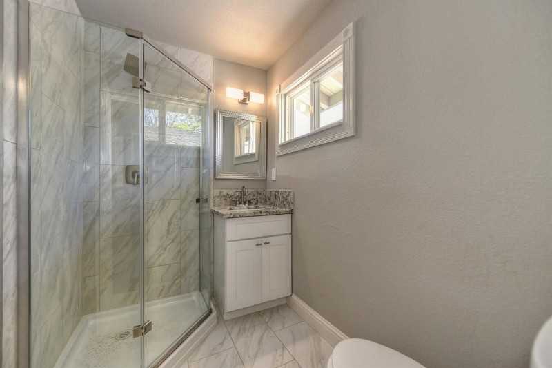 7024 Woodmore Oaks Dr - Photo 7 of 25