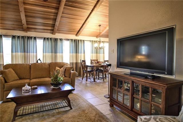 3924 Laramie Dr - Photo 6 of 25
