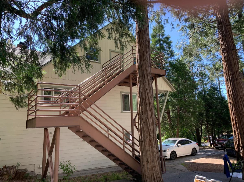 736 Rocky Loop #B - Photo 2 of 10