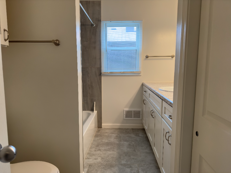 2407 S 68th St - Photo 5 of 14
