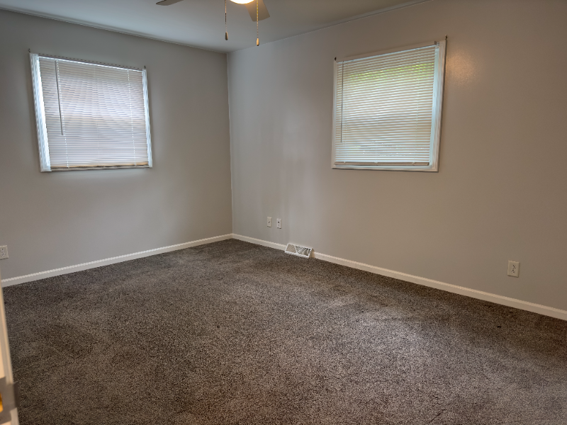 2407 S 68th St - Photo 6 of 14