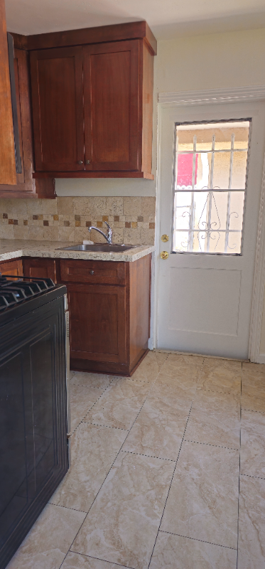 3871 Superba St - Photo 3 of 16