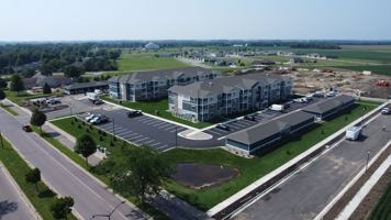 featured image of 905 N Highland Ave