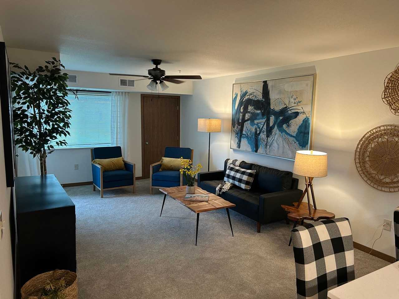 Highland Apartments (A) - Photo 2 of 9