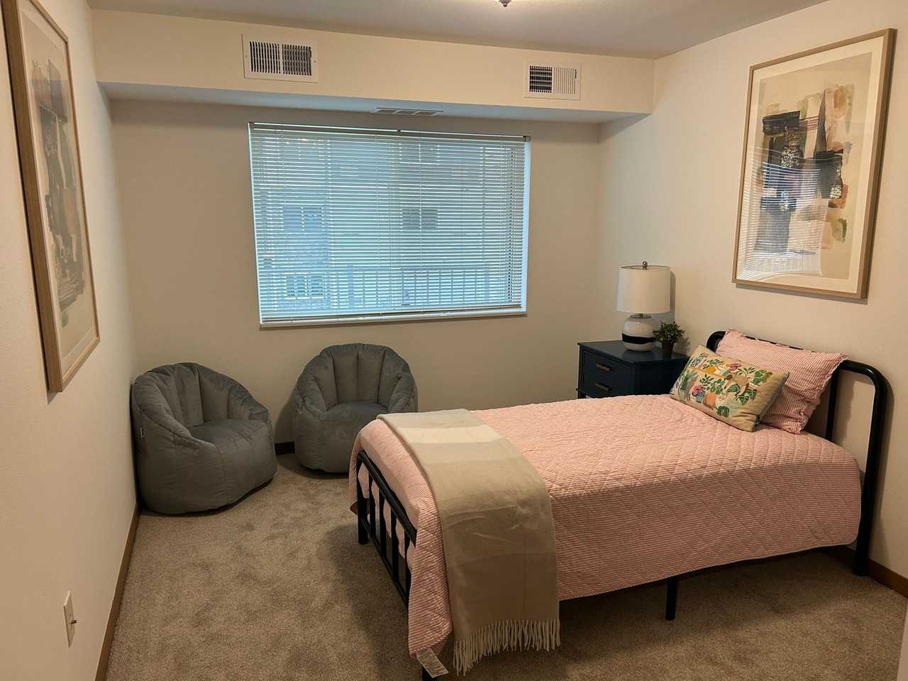 Highland Apartments (A) - Photo 5 of 9