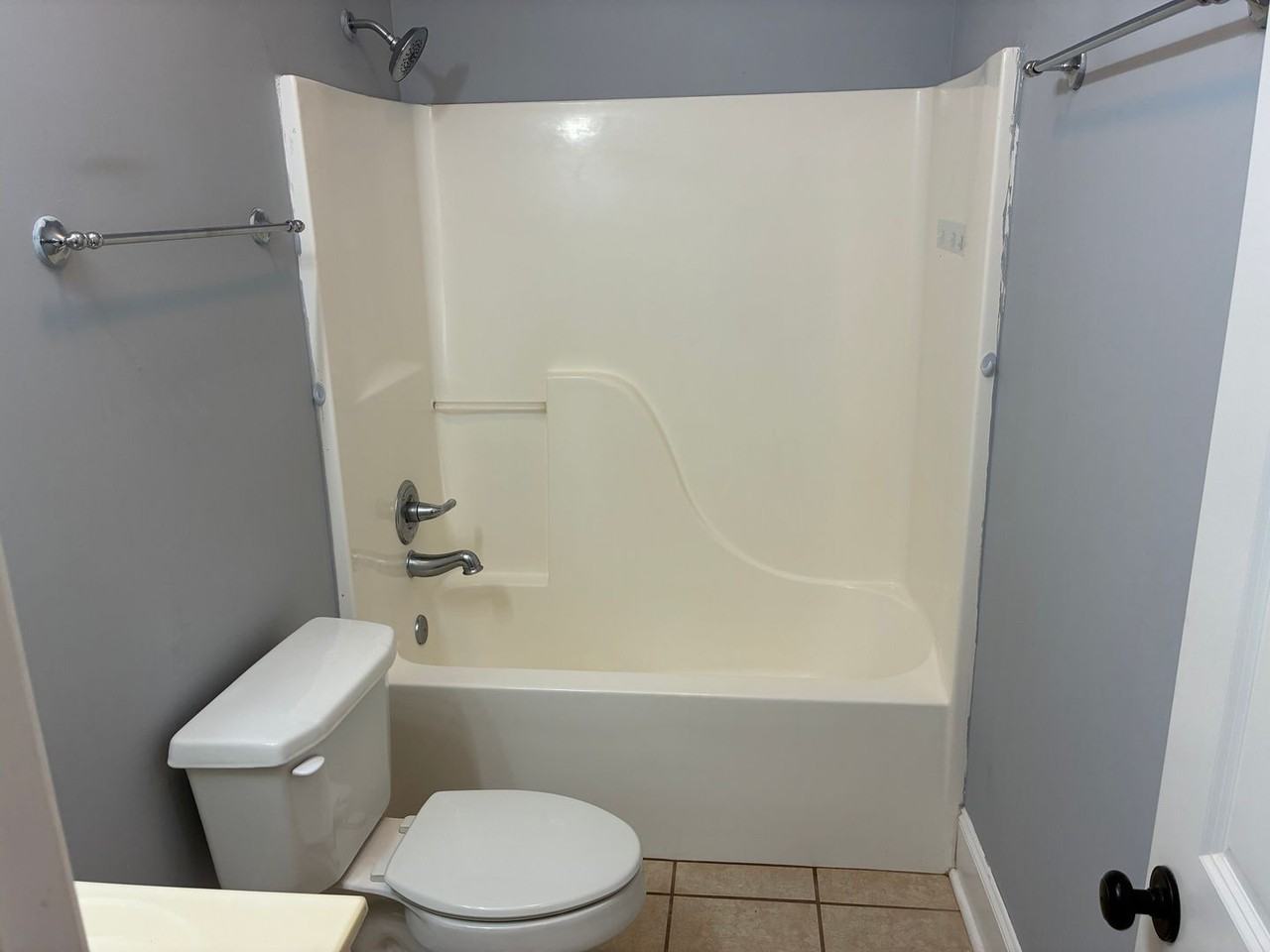 233 Forest Glen Dr - Photo 7 of 13