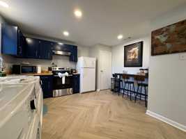 featured image of 111 Seaparc Ct #B