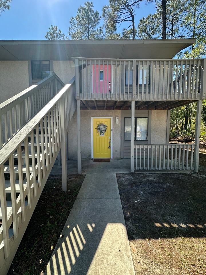 111 Seaparc Ct #B - Photo 7 of 16