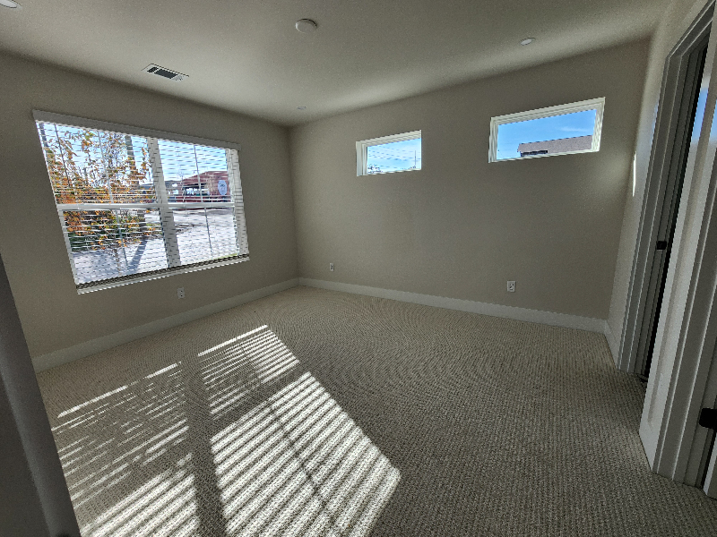 4118 Indiana Ave - Photo 2 of 26