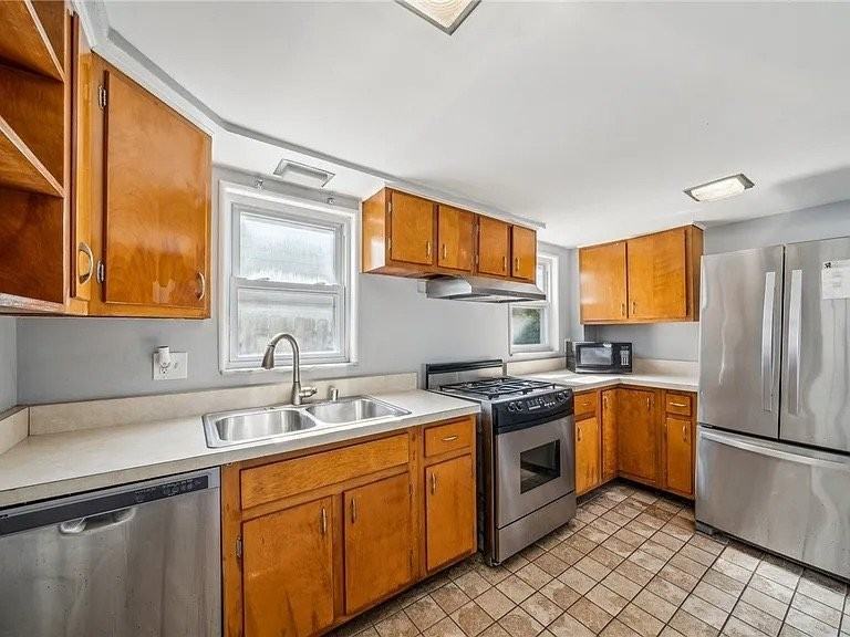5742 Verona Rd - Photo 3 of 7