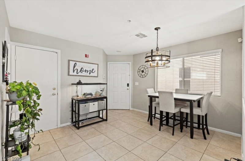 3023 Sunrise Bay Ave - Photo 5 of 8