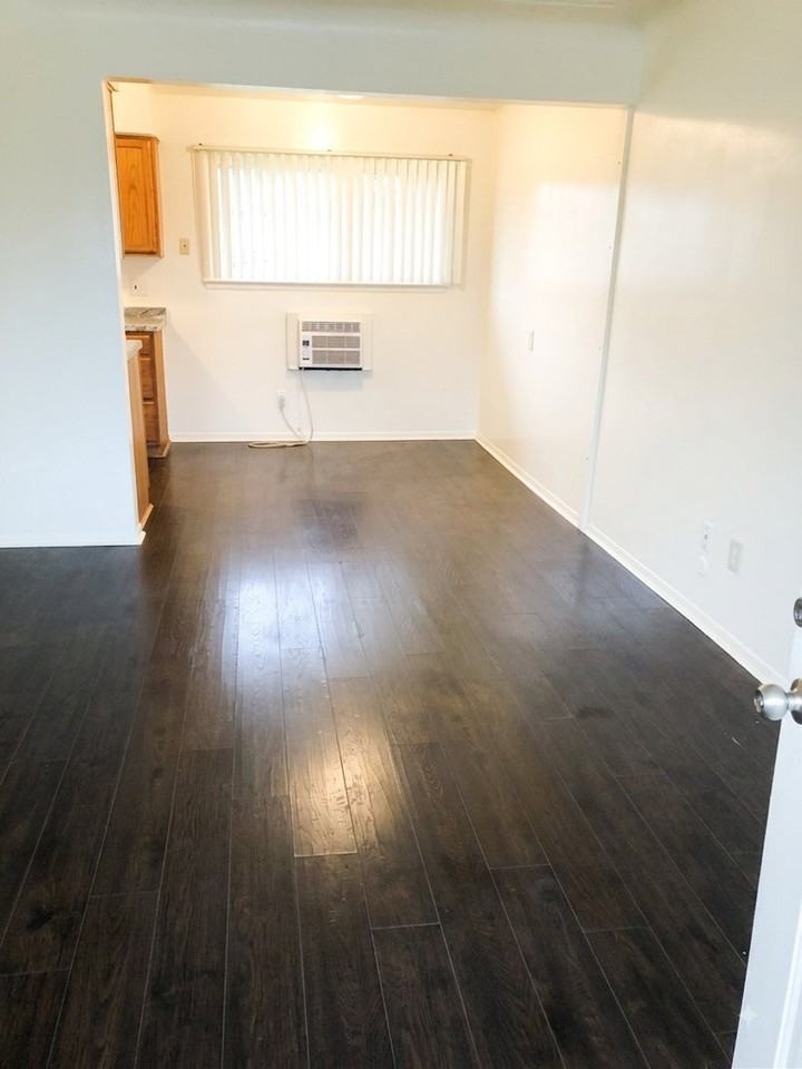 1544 Hanover St #1544 - Photo 7 of 9