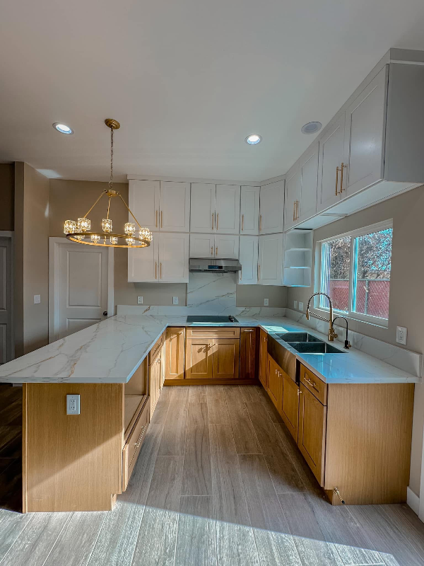 9386 Bixby Ave - Photo 2 of 34