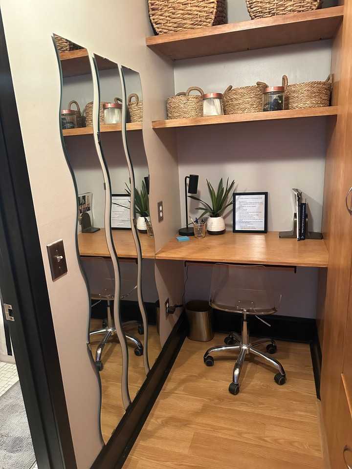 2536 Dupont Ave S #304 - Photo 5 of 6