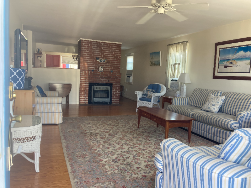 15 Bragg Ave - Photo 2 of 16