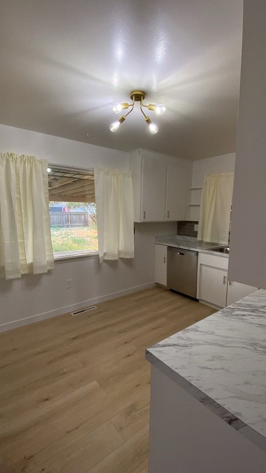 2017 Lark Dr - Photo 2 of 20