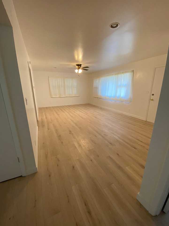2017 Lark Dr - Photo 5 of 20
