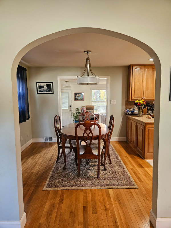 7421 Grace St - Photo 6 of 20