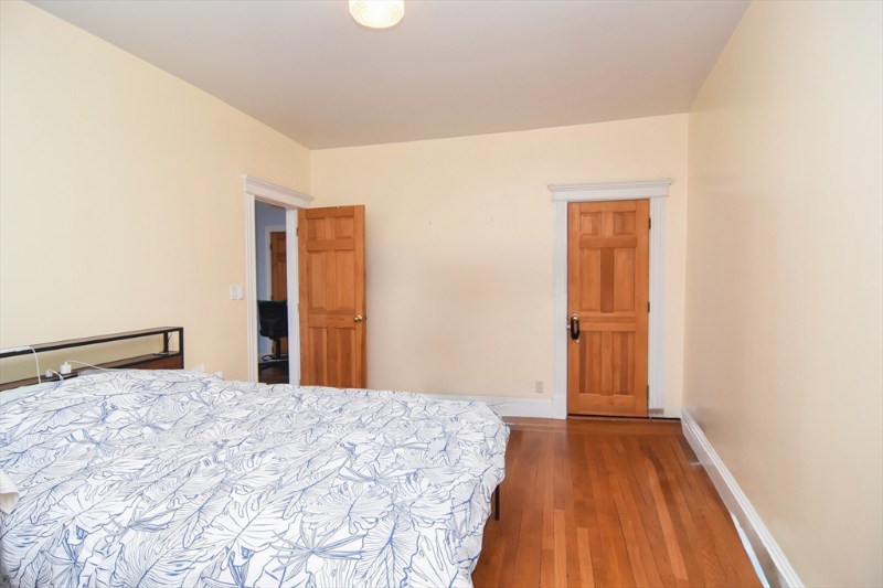 96 Saint Paul St #3 - Photo 4 of 14