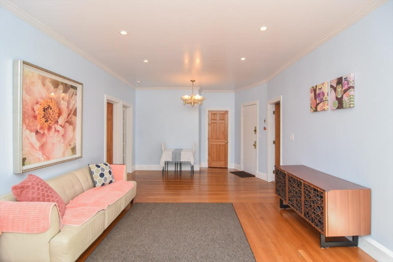 96 Saint Paul St #3 - Photo 6 of 14