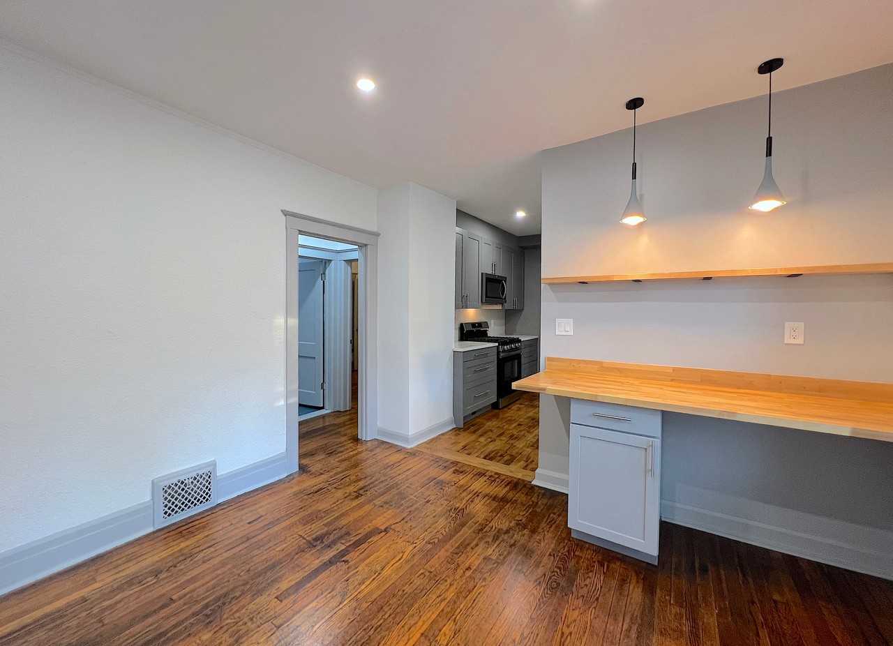 3761 Maxwell St - Photo 6 of 20
