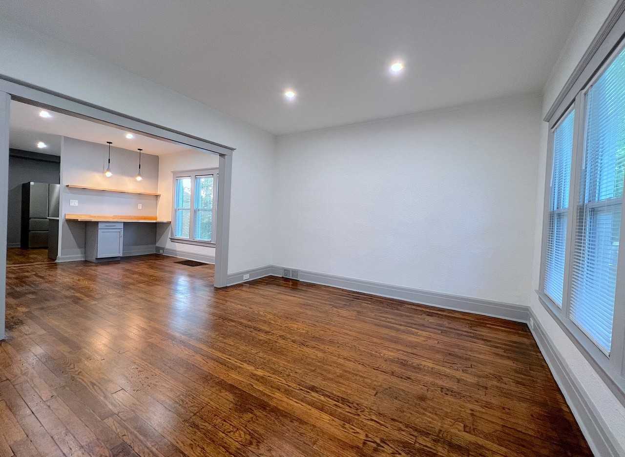 3761 Maxwell St - Photo 7 of 20