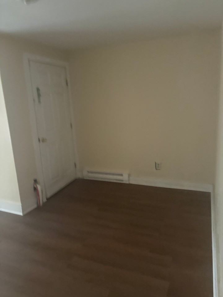 92 Court St - Photo 3 of 5