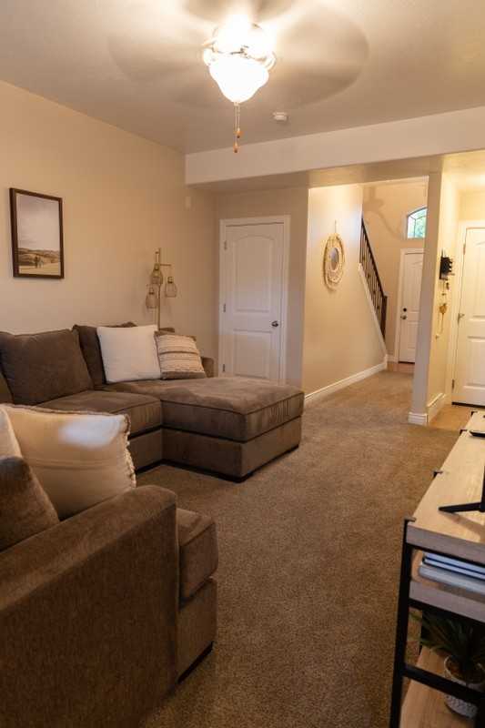 4510 Stone Creek Rd - Photo 7 of 24