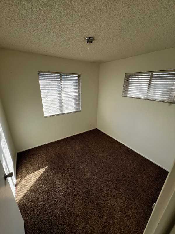 2070 E Murray Holladay Rd #1 - Photo 7 of 8