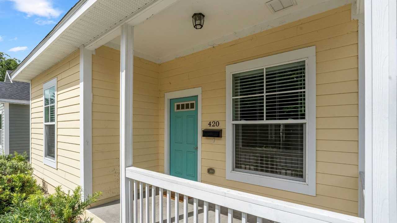 420 Nw 1st St - Photo 4 of 27
