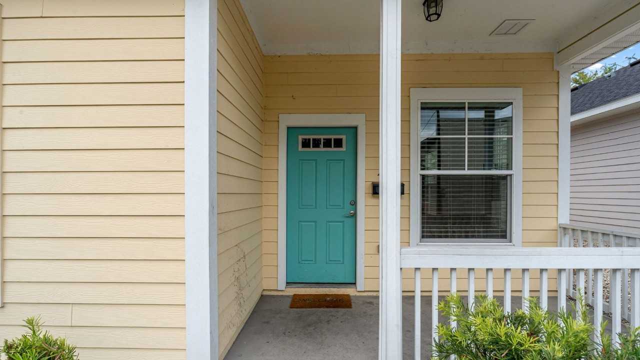 420 Nw 1st St - Photo 5 of 27