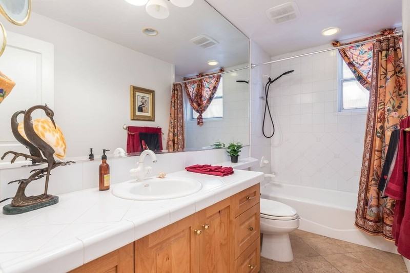452 E 11th Ave - Photo 5 of 14