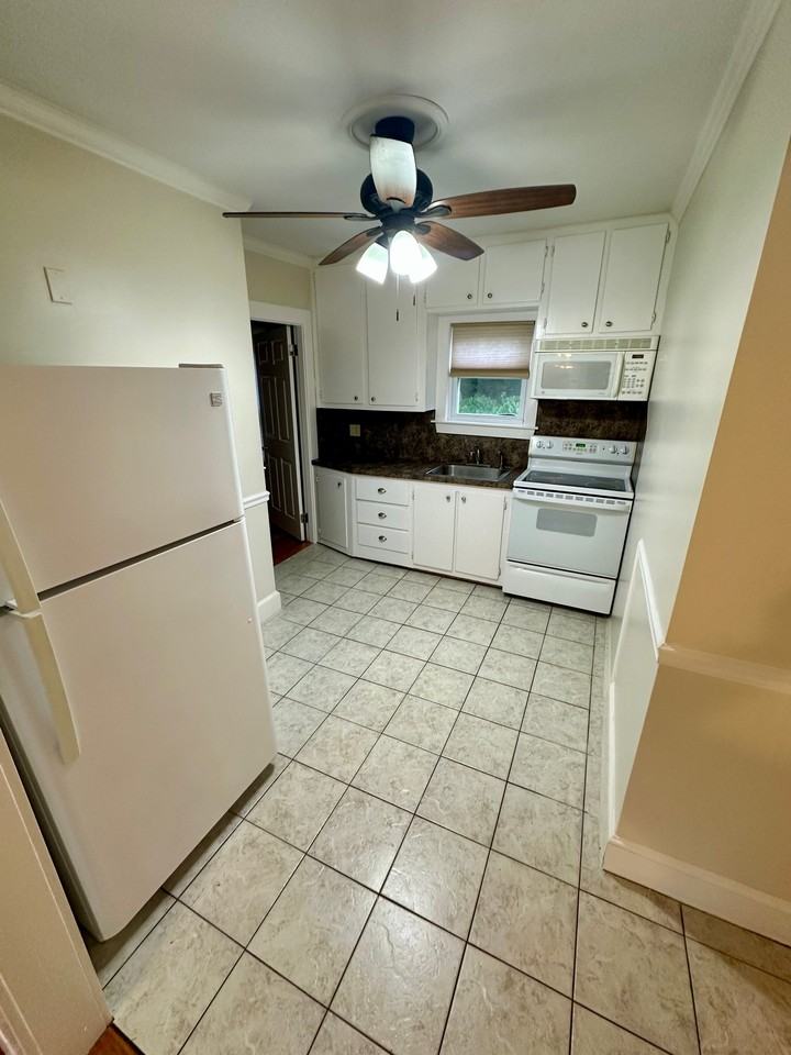 252 Old Forge Rd - Photo 5 of 8