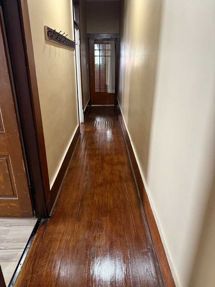 415 1/2 E 4th St - Photo 3 of 9