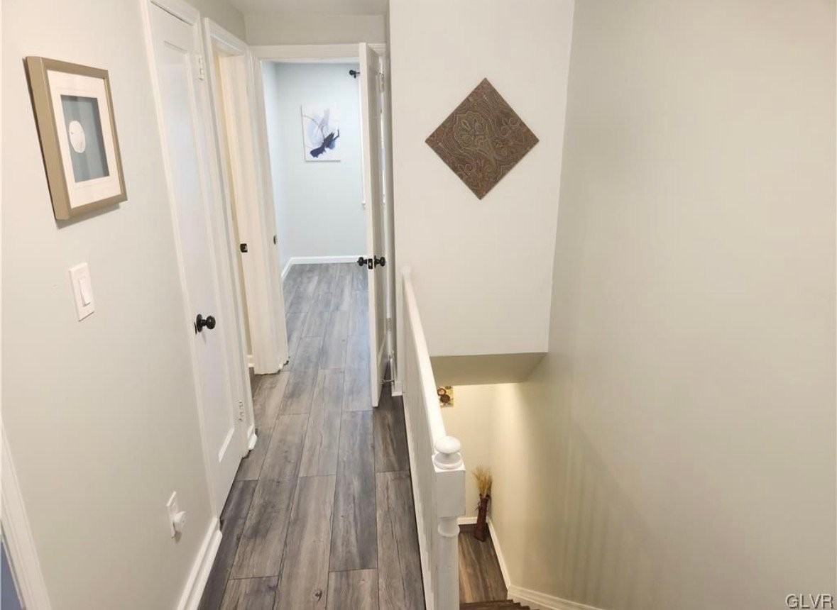 430 E Garrison St - Photo 7 of 12