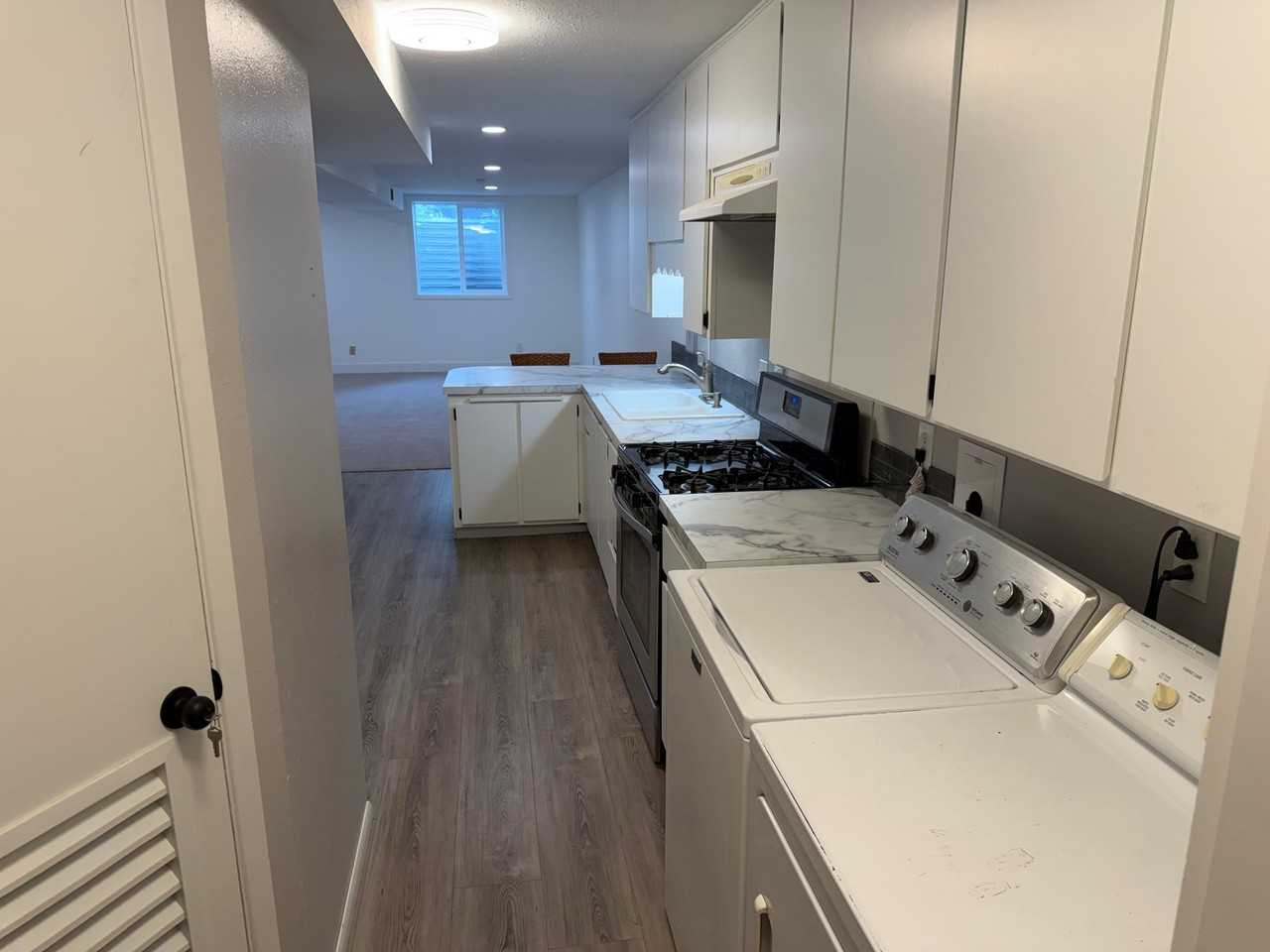 9782 N Shaw St #B - Photo 3 of 12