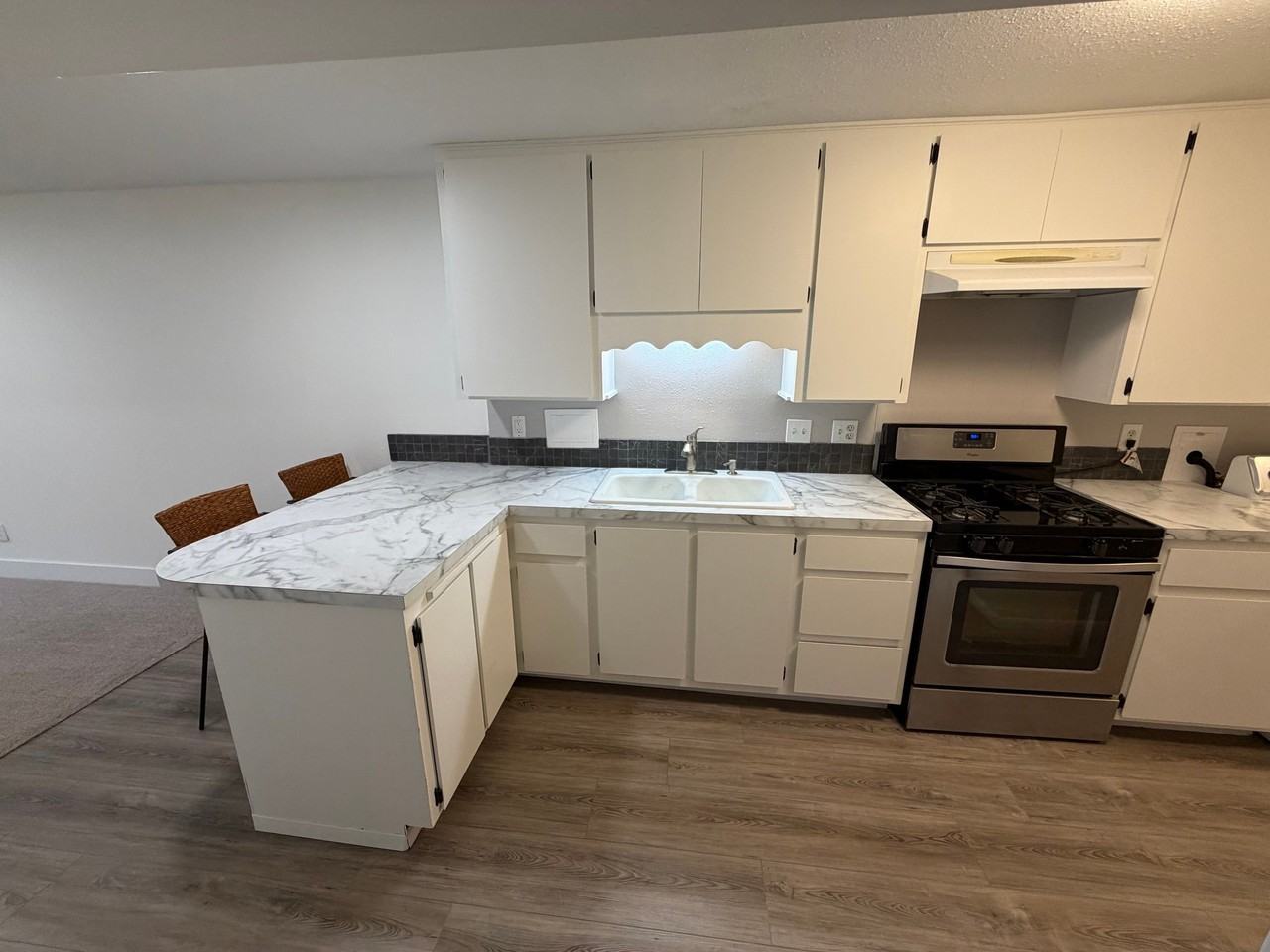 9782 N Shaw St #B - Photo 5 of 12