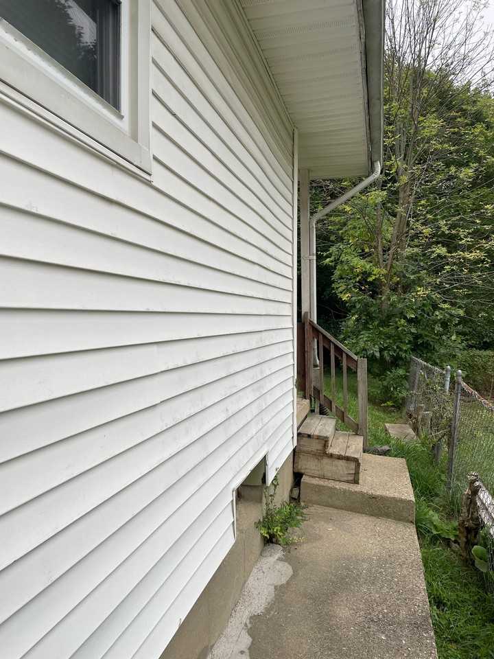 929 W Genesee St #2 - Photo 2 of 13