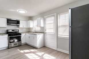 124 Yorke St - Photo 1 of 1