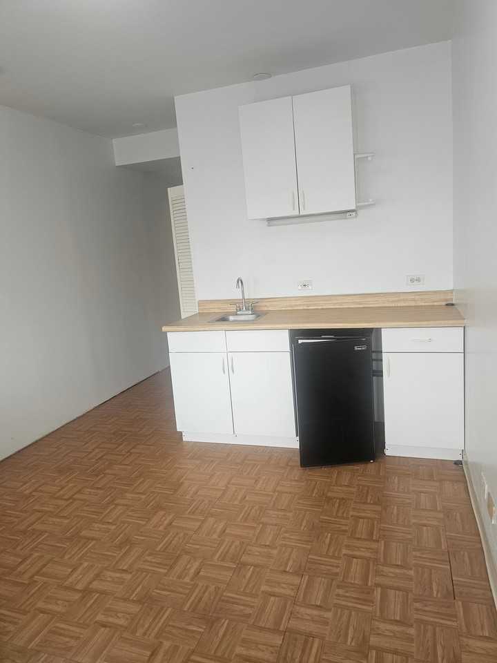 1142 S King St #3009 - Photo 3 of 7