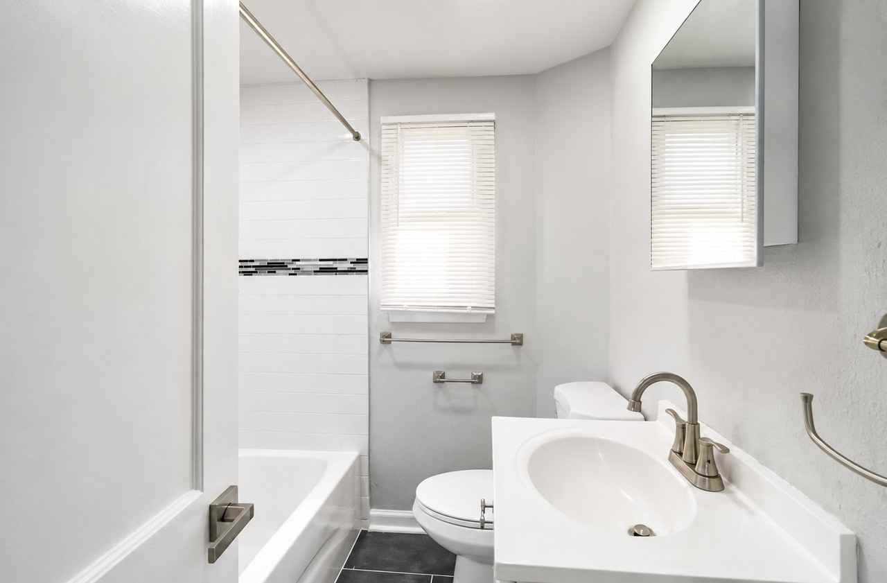 124 Yorke St #B14 - Photo 5 of 12