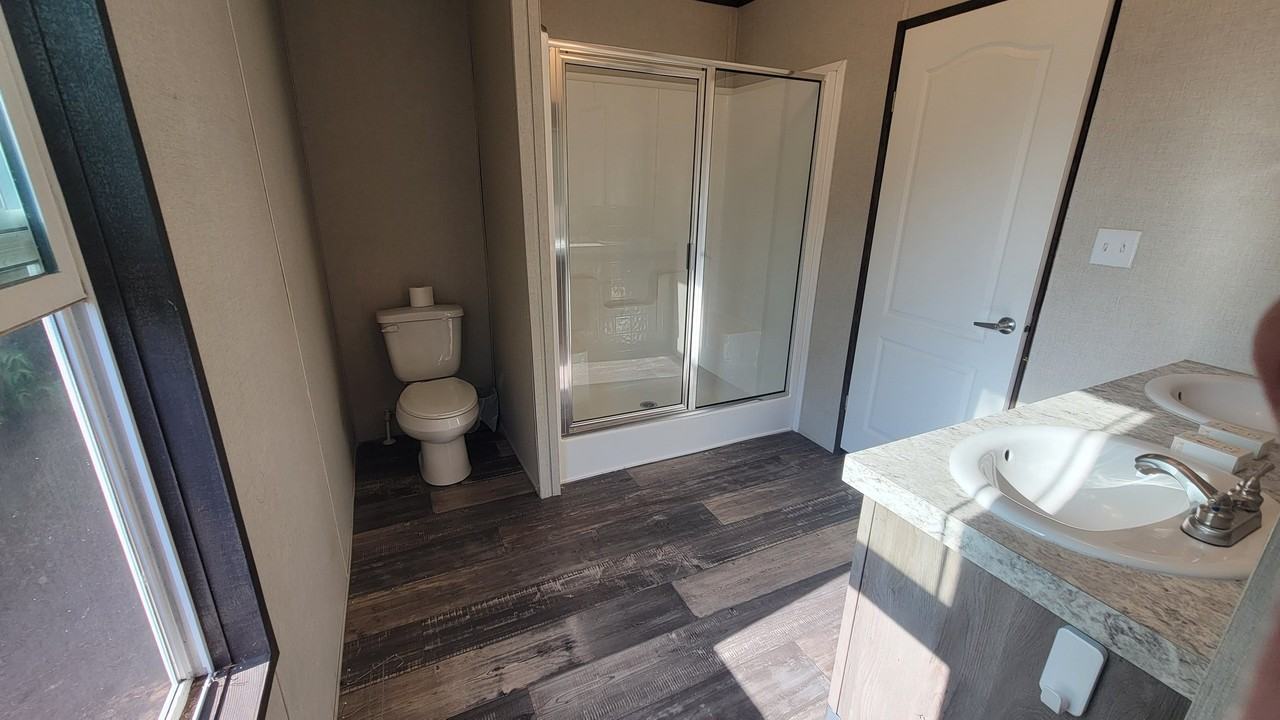 5527 Lake View Dr - Photo 6 of 11