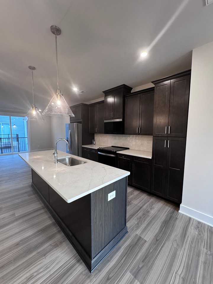 2017 Clarksdale Dr - Photo 5 of 20