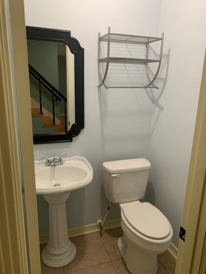 1006 Fribourg St - Photo 5 of 17