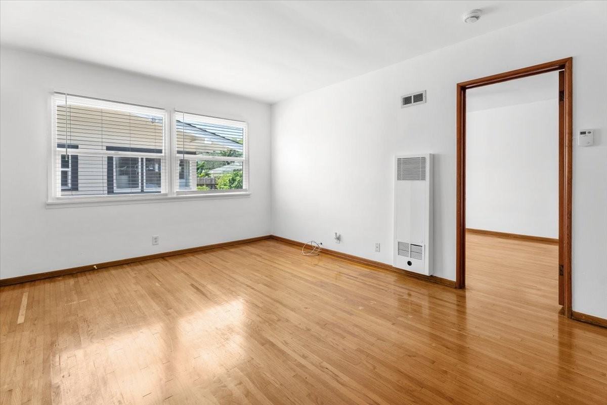 1127 Harrison Ave #A - Photo 6 of 16